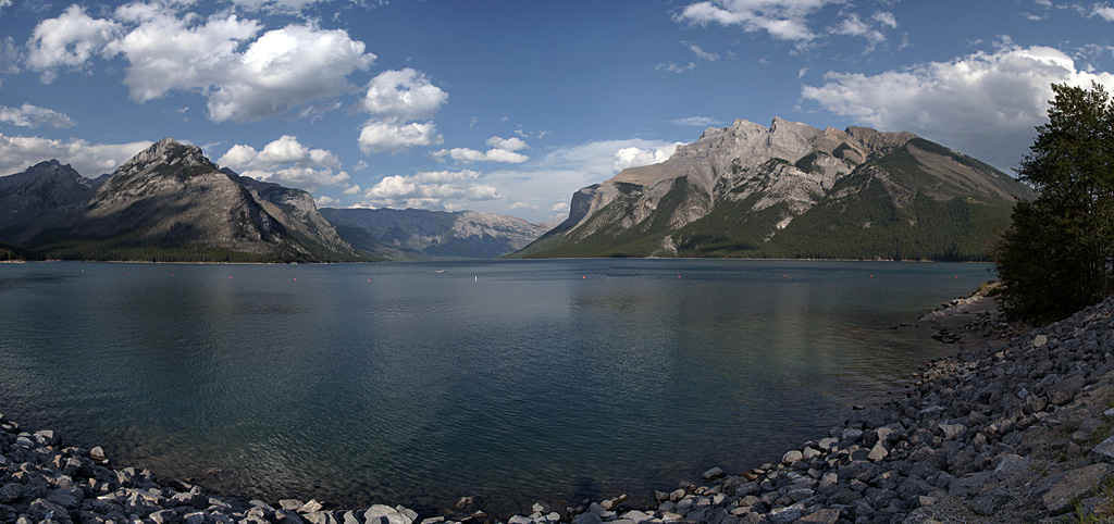 Lake Minnewanka